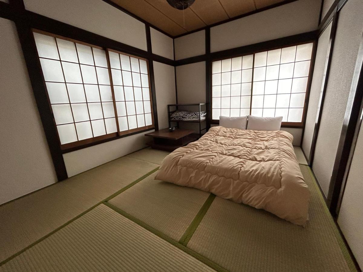 1970's Japanese Style Dorm House Apartment Präfektur Tokio